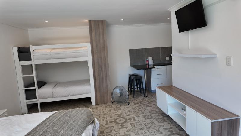6 Bedroom Property for Sale in Rheenendal Western Cape